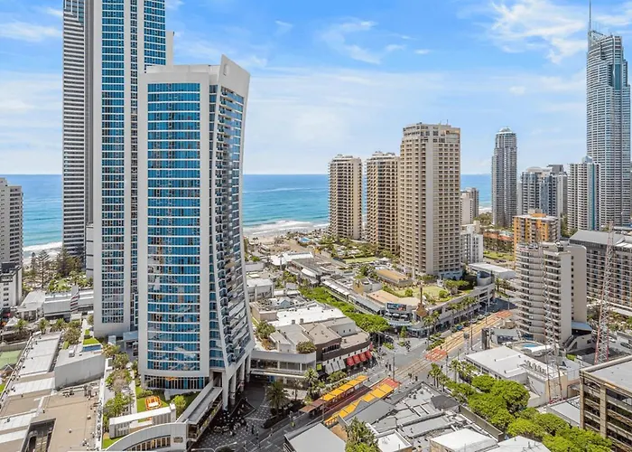 Circle On Cavill 25Th Floor With Ocean Views - Coasthm